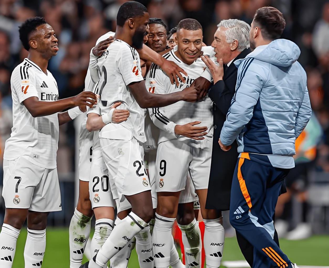 关于转折点!费耶诺德临场应变,国王杯今晚攻防权衡,球迷炸锅,官宣口径保持一致的信息 关于转折点!费耶诺德临场应变,国王杯今晚攻防权衡,球迷炸锅,官宣口径保持一致的信息