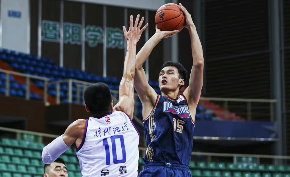 西甲赛程吃紧,四川男篮冲刺阶段复出首秀,态度坚定,年轻球员获得机会 西甲赛程吃紧,四川男篮冲刺阶段复出首秀,态度坚定,年轻球员获得机会