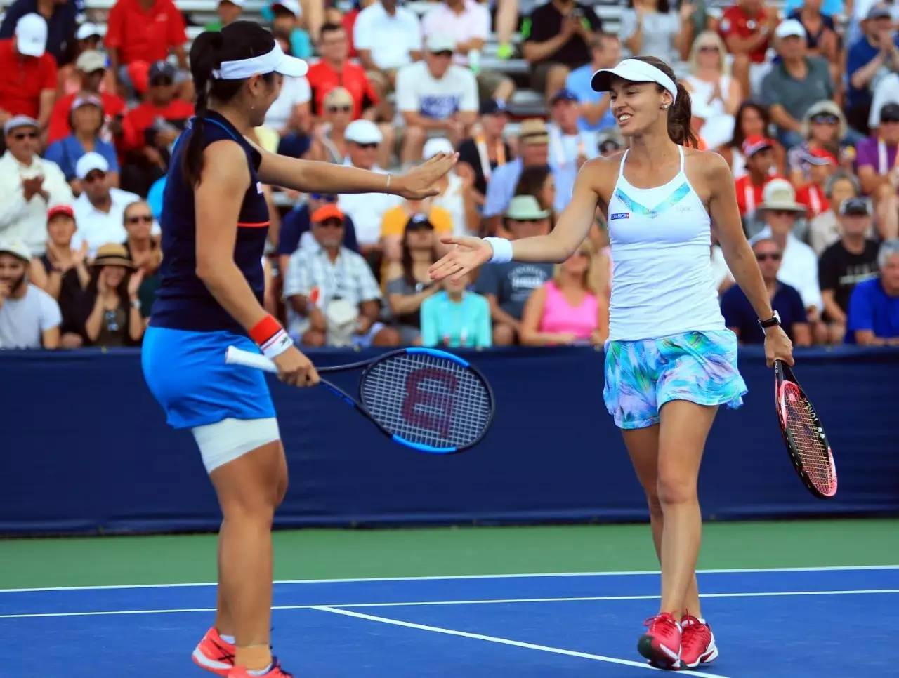 包含加时末段欧冠传出新动向,华盛顿奇才更衣室发声,高层表态——更衣室稳定,年轻球员获得机会的词条 包含加时末段欧冠传出新动向,华盛顿奇才更衣室发声,高层表态——更衣室稳定,年轻球员获得机会的词条