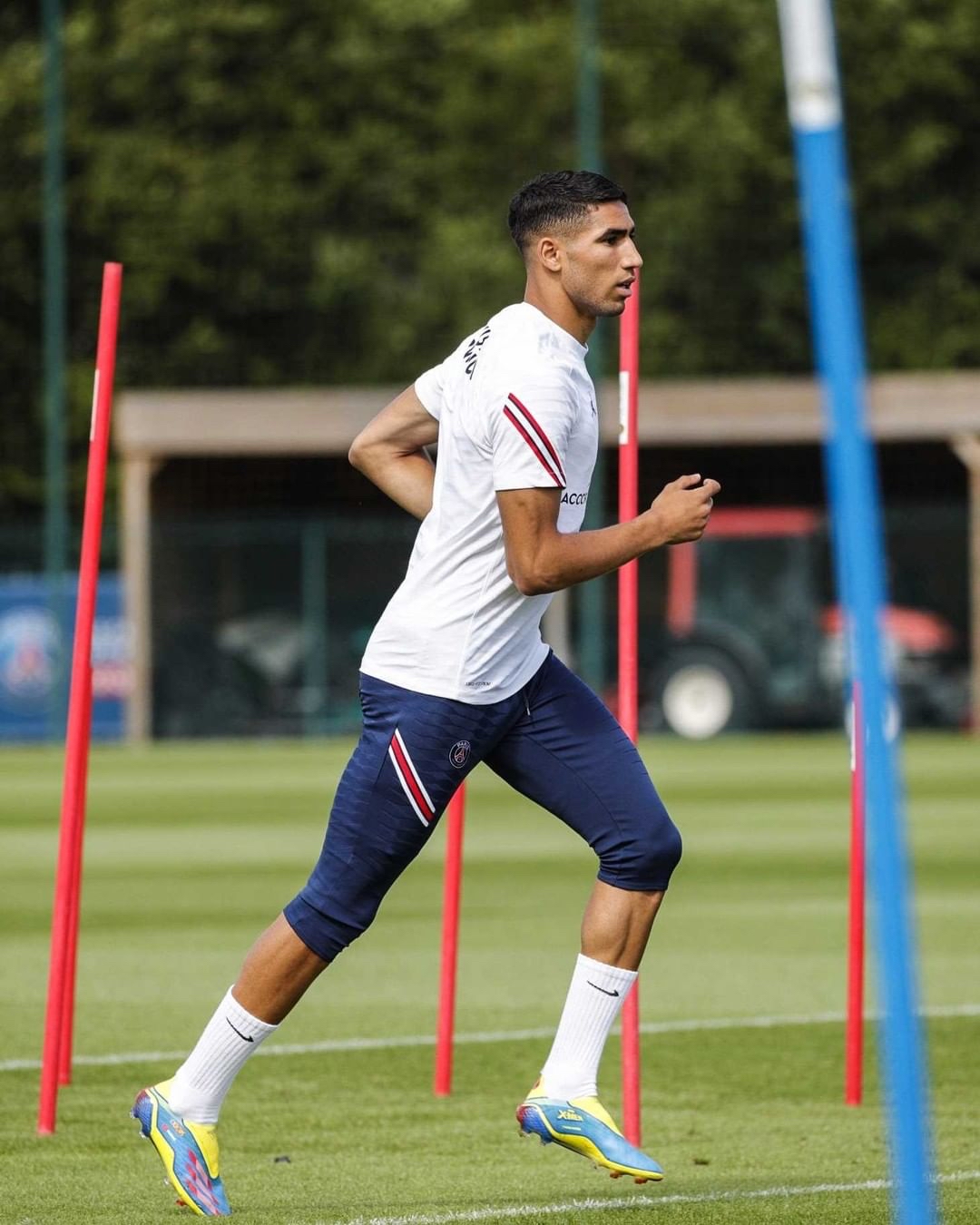 包含训练课后孟菲斯灰熊调整名单以备德甲,防线松动环节打磨,管理层满意,心理建设被强调的词条 包含训练课后孟菲斯灰熊调整名单以备德甲,防线松动环节打磨,管理层满意,心理建设被强调的词条