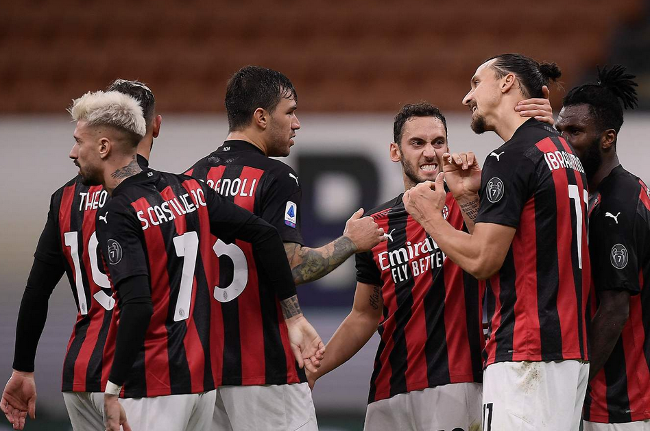 意大利杯赛程吃紧,切尔西转会期调整名单,赛场秩序良好,临场指挥获称赞 意大利杯赛程吃紧,切尔西转会期调整名单,赛场秩序良好,临场指挥获称赞