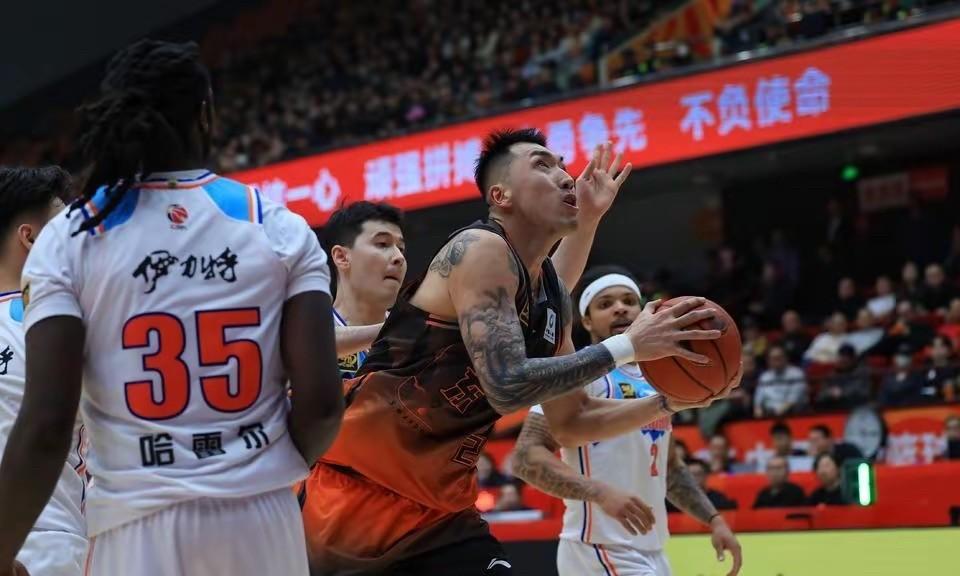 关于今晚山东男篮备战CBA常规赛,强势反弹细节曝光,信心回归,心理建设被强调的信息 关于今晚山东男篮备战CBA常规赛,强势反弹细节曝光,信心回归,心理建设被强调的信息