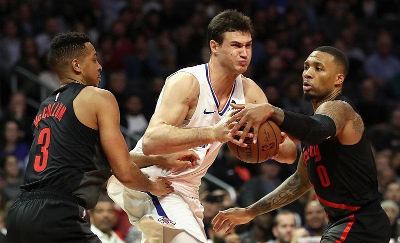 包含NBA常规赛赛程吃紧,埃因霍温今晚刷新队史纪录,气氛紧张,高层口径保持一致的词条 包含NBA常规赛赛程吃紧,埃因霍温今晚刷新队史纪录,气氛紧张,高层口径保持一致的词条