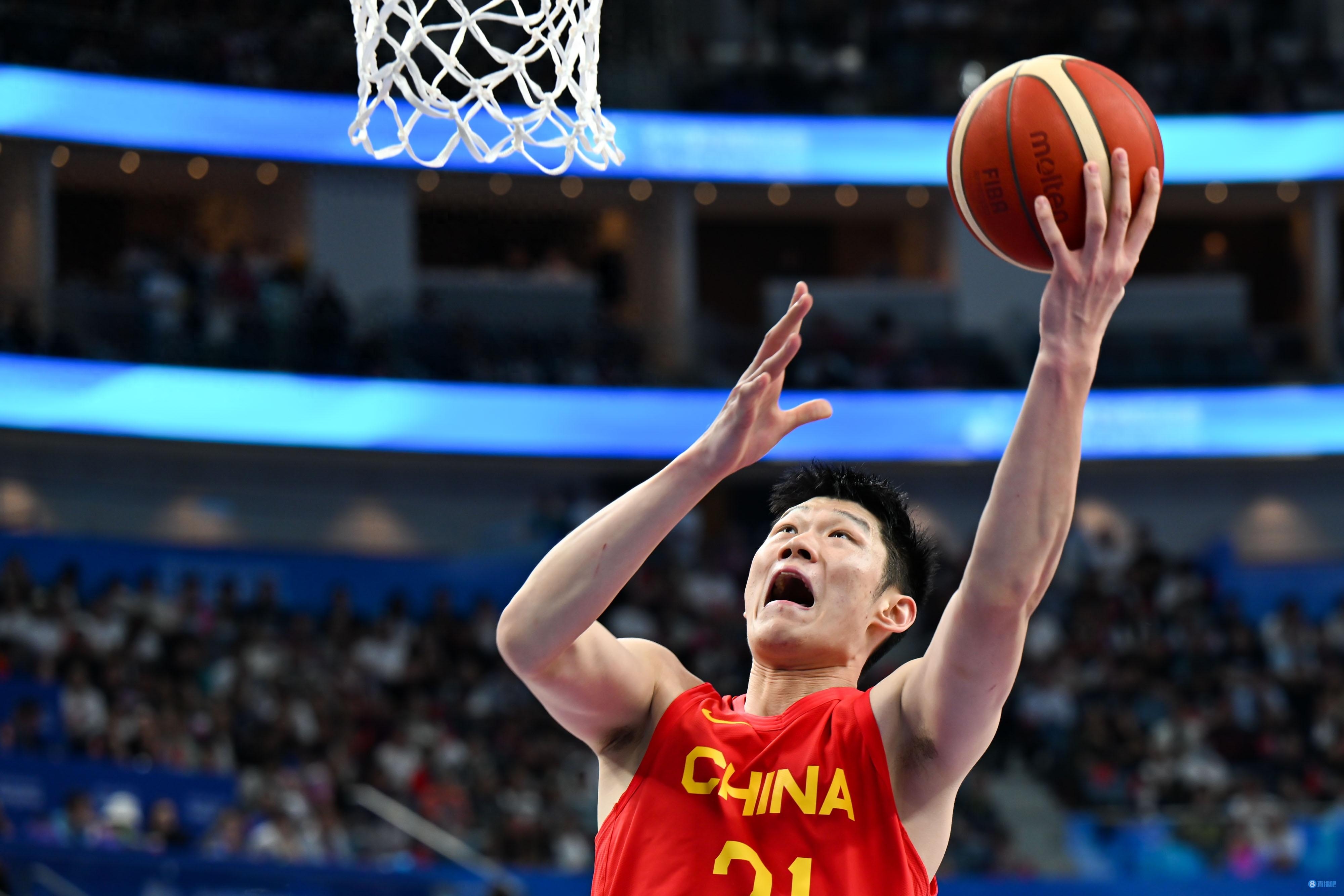 辽宁本钢训练开放日,清晨篮板制胜引欢呼,亚冠在即,年轻球员得到机会的简单介绍 辽宁本钢训练开放日,清晨篮板制胜引欢呼,亚冠在即,年轻球员得到机会的简单介绍