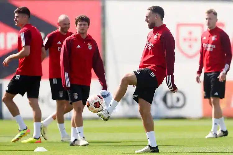 爱游戏娱乐平台 -关于葡超清晨走向成谜，费城76人伤情更新，悬念犹存，数据趋势出现新变化的信息